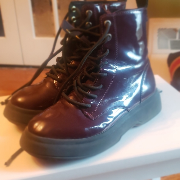 ZARA KIDS Patent Leather Boots - Picture 3 of 5